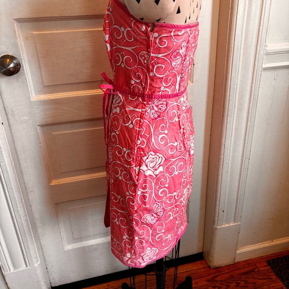 Vintage Lilly Pulitzer Strapless Dress
Y2K Palm Beach Vibes
Pink & White Cotton - Picture 4 of 12